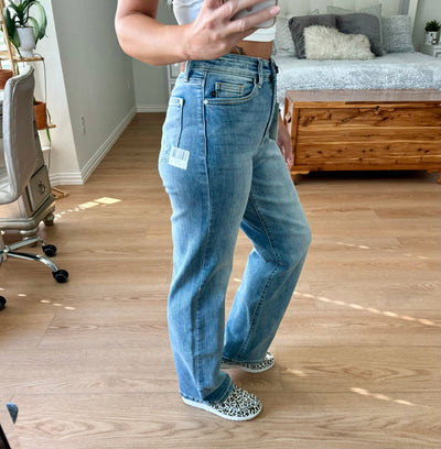 Janet High Waist Straight Leg Judy Blue Jeans