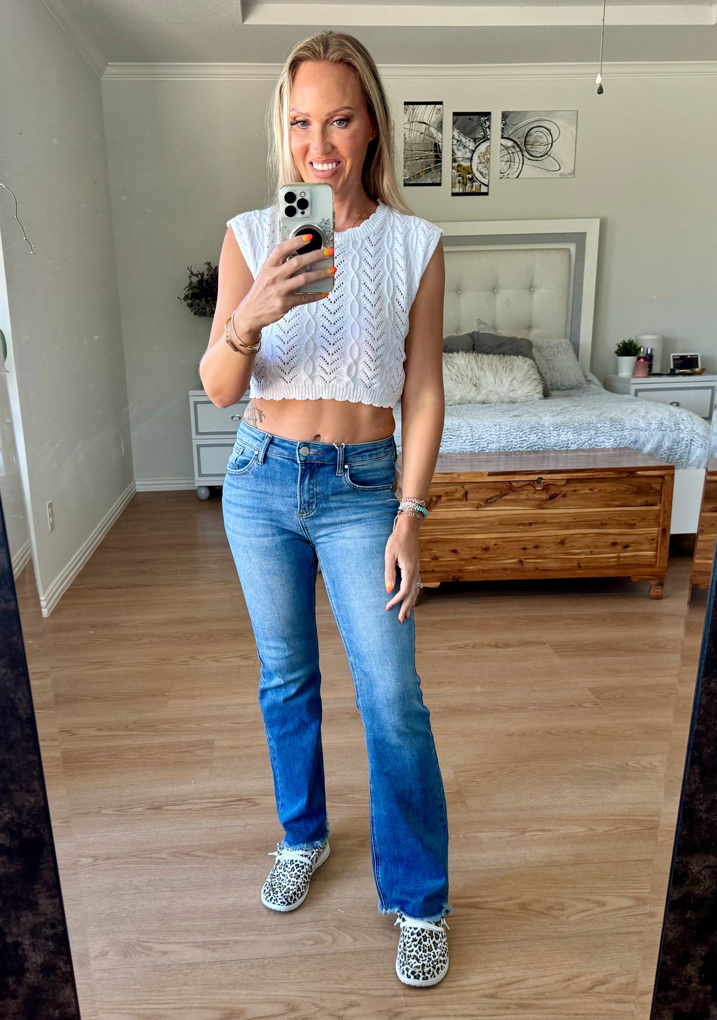 Emily RISEN Mid Rise Slim Straight Jeans