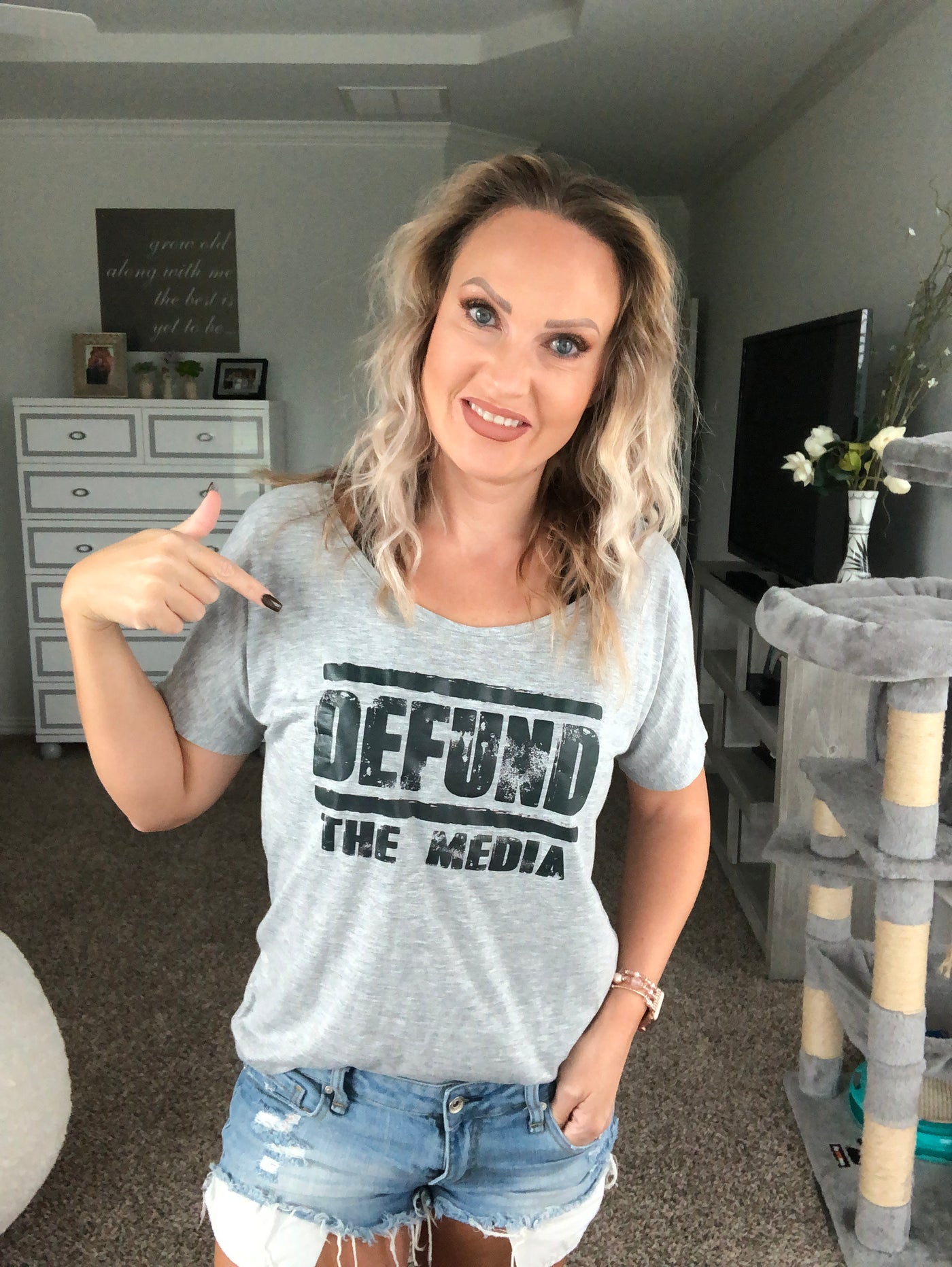 Defund the media tee