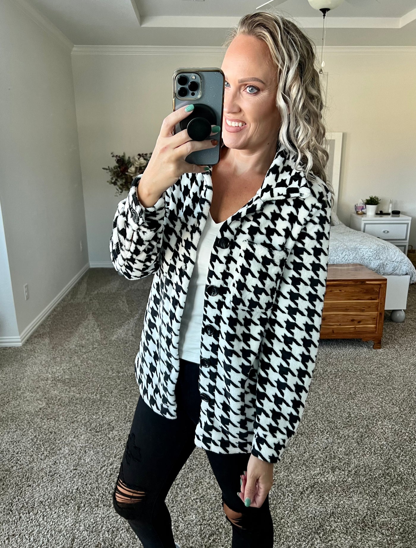 Hattie Houndstooth Soft Fleece Jacket with Breast Pockets