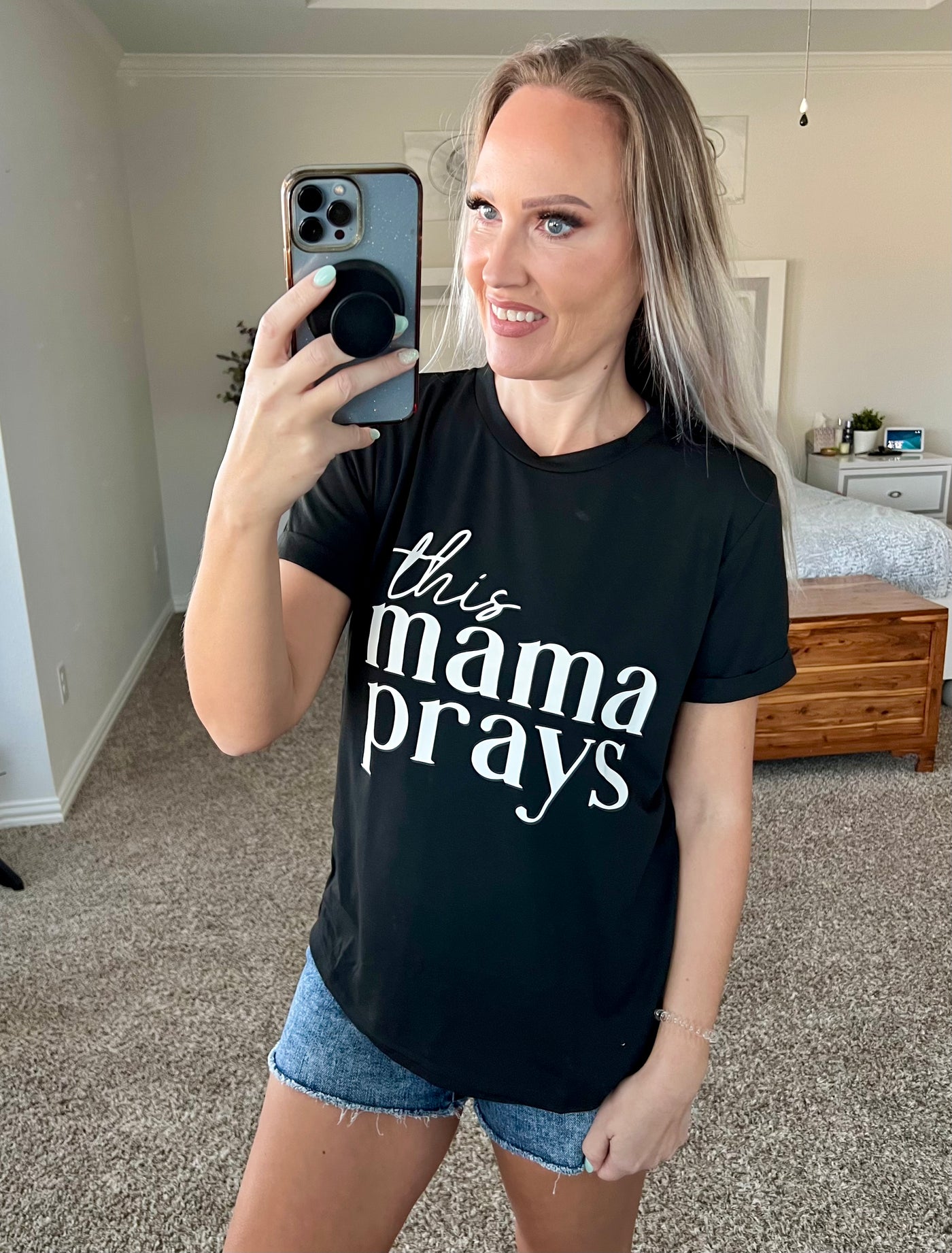 This Mama Prays Graphic Tee